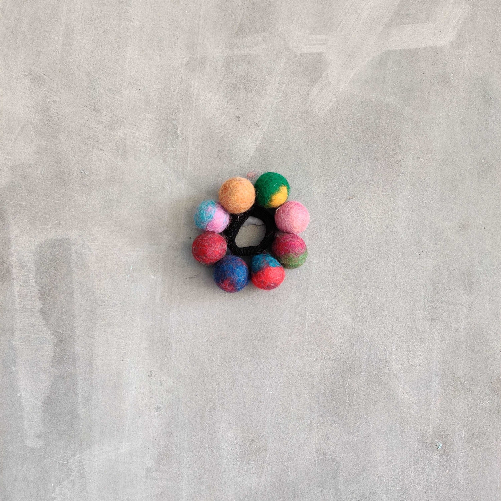 8 Felt Ball Rubber Band